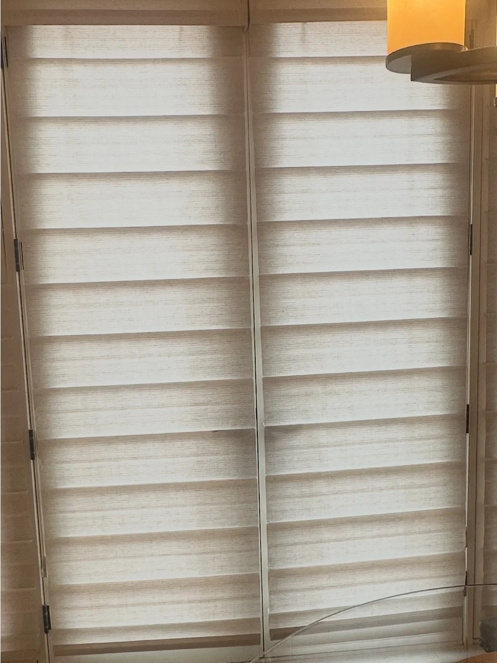Pair of Window Shades - Light-Filtering